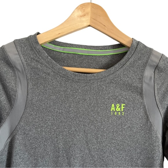 Abercrombie & Fitch Gray with Neon Green Running Long Sleeve Tee - Picture 3 of 4
